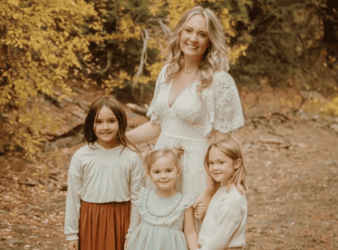 Whitney Decker, mother three missing girls need your help – GoFundMe